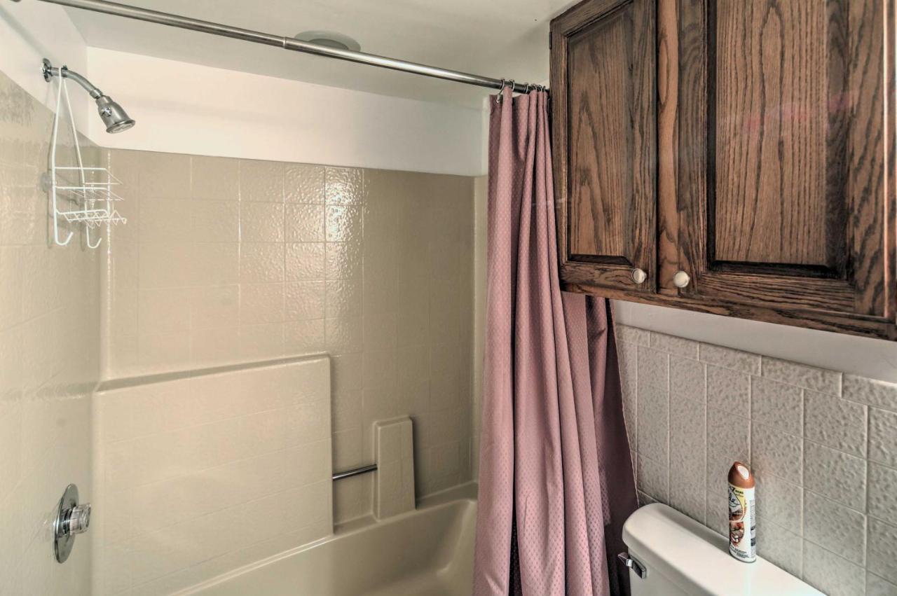 Lake Havasu Home With Pool - 2 Miles To Waterfront! Lake Havasu City Bagian luar foto